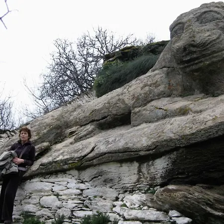 Emelia 펜션 Otziás